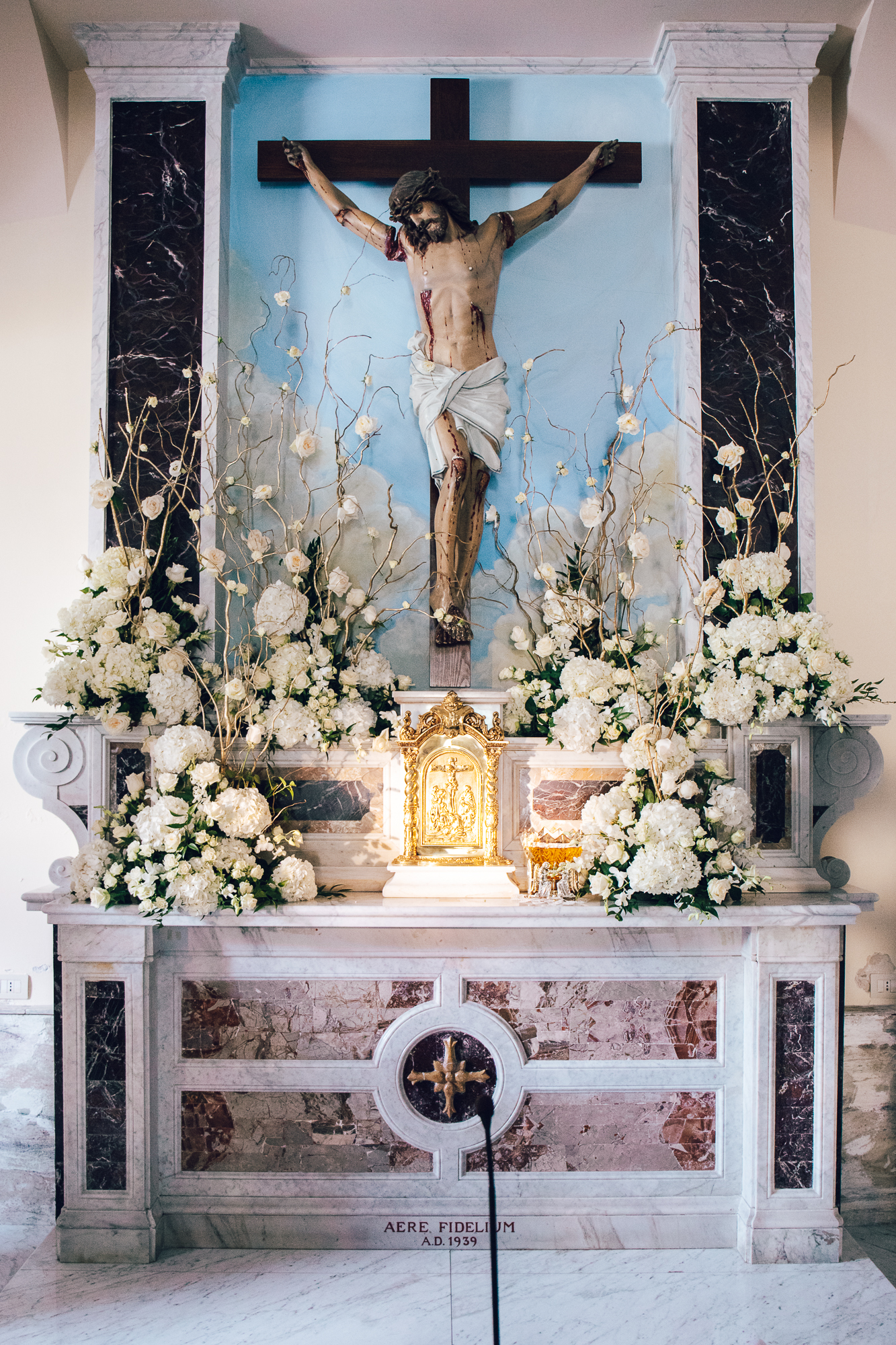 qualcosa-di-blu_weddingplanner_eventdesign_allestimentomatrimonio_oro-e-nero-2